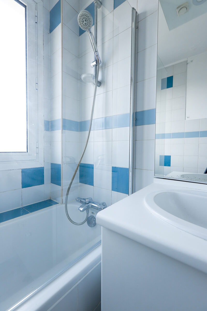 Avant - salle de bain vue